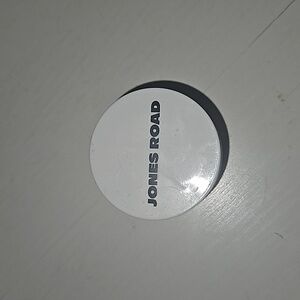 Jones Road miracle balm mini in Tawny